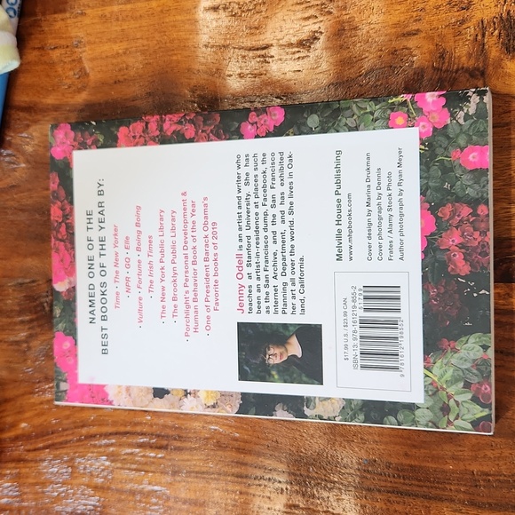 How to do Nothing - Resisting the Attention Economy by Jenny Odell - Picture 2 of 2